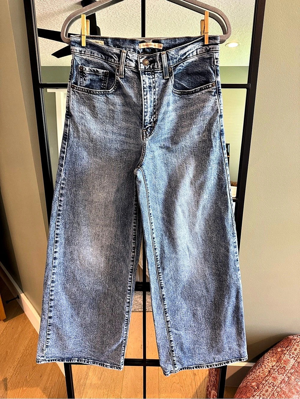 Levi’s Premium 728 High Rise Wide Leg Jeans| Fall Denim
